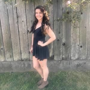 Meet your Posher, Courtney